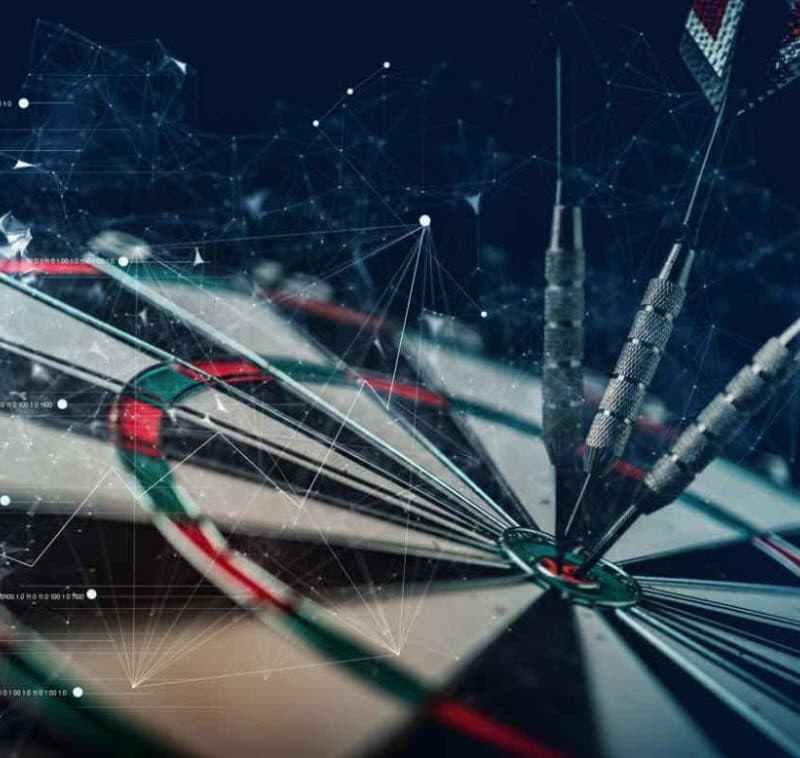 Dartscheibe mit Pfeilen