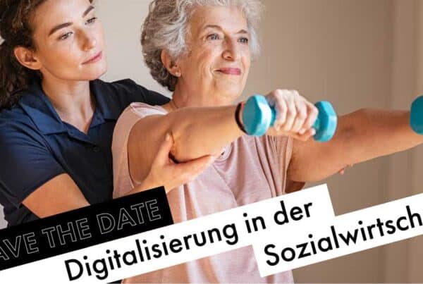 Motiv: Betreuerin unterstützt Seniorin bei Gymnastik